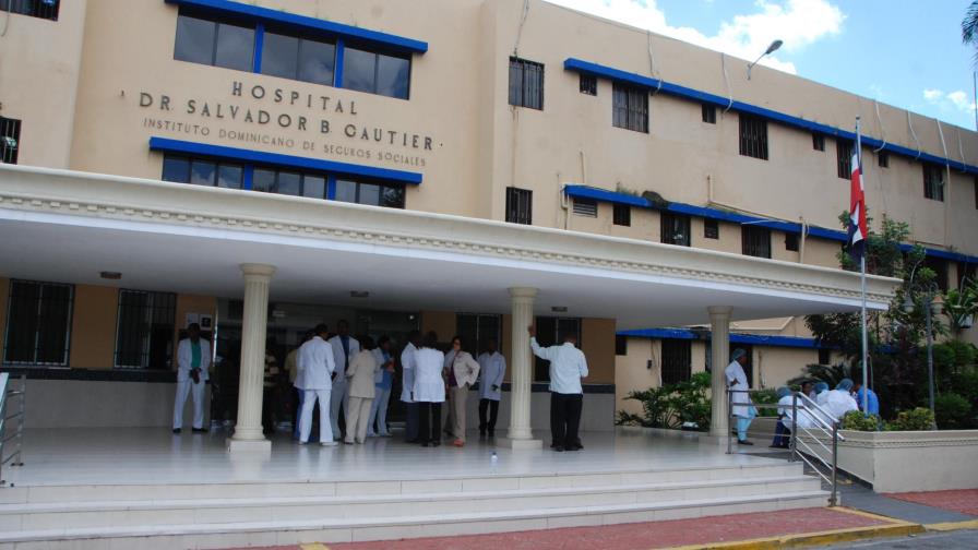 Entrada de los hospitales del IDSS a la red pública se retrasa por intereses internos