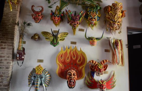 Director Nacional de Folklore: Los creativos deben nutrirse de las raíces musicales de RD