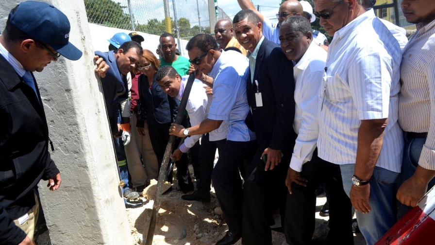 Dan primer picazo al circuito de energía 24 horas en Haina