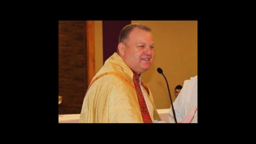 Un sacerdote perdió el dinero de los refugiados en apuestas