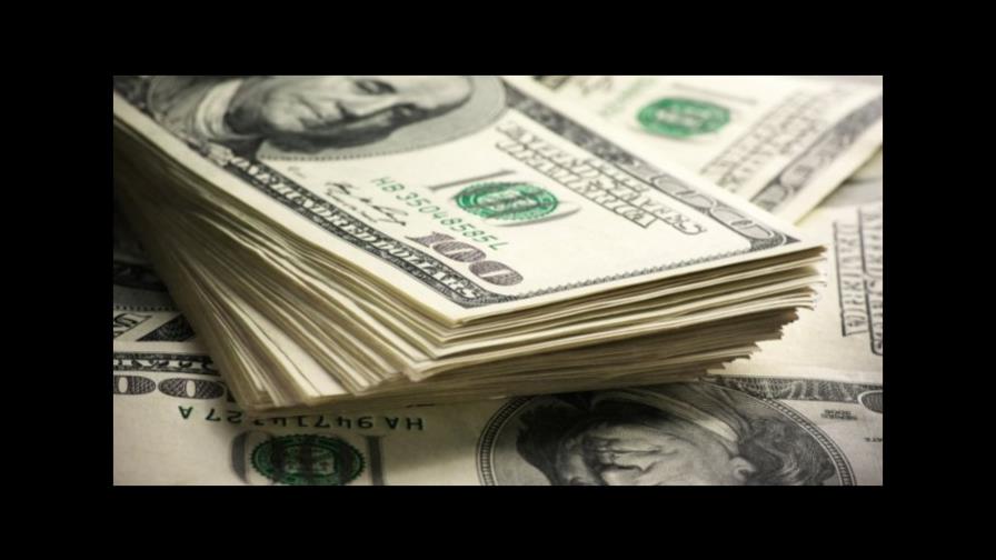 Aumento de salario mínimo en California afectaría a millones de personas 