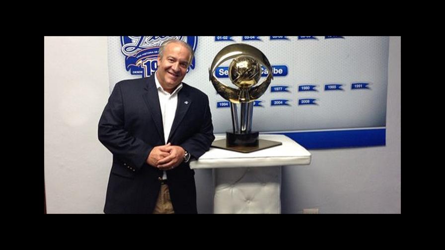 La iglesia y el Licey no duermen