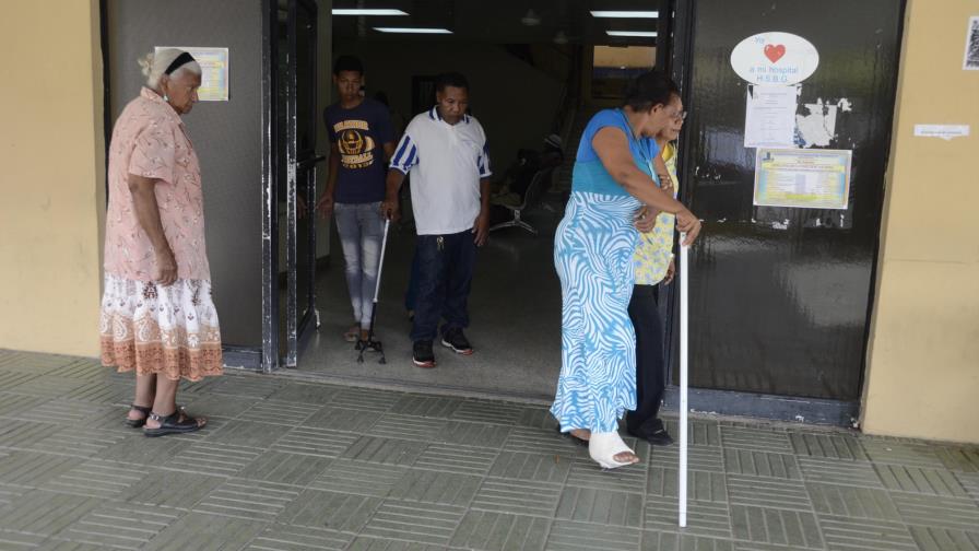 Médicos se oponen a que hospitales IDSS pasen a red pública