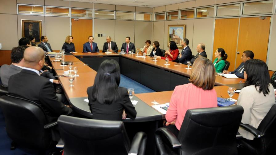 El Banco Central atenderá la demanda de dólares de empresarios El Banco Central atenderá la demanda de dólares de empresarios