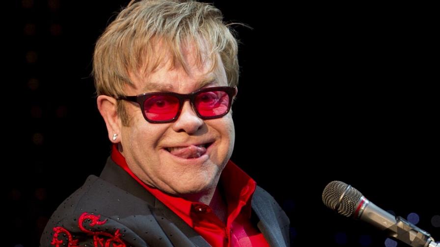 Ex Guardaespaldas de Elton John lo demanda por acoso sexual 