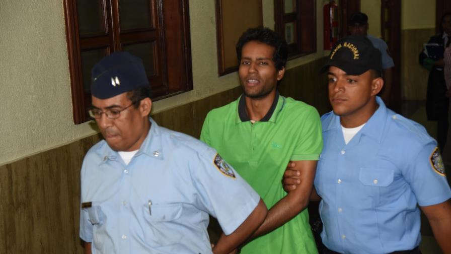 Aplazan medida de coerción a joven que lanzó bomba molotov a la casa del PLD