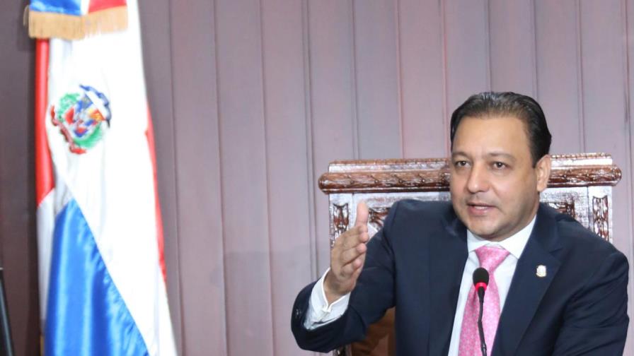 Abel Martínez se queja de diputados que no van a sesiones porque están “en campaña electoral”