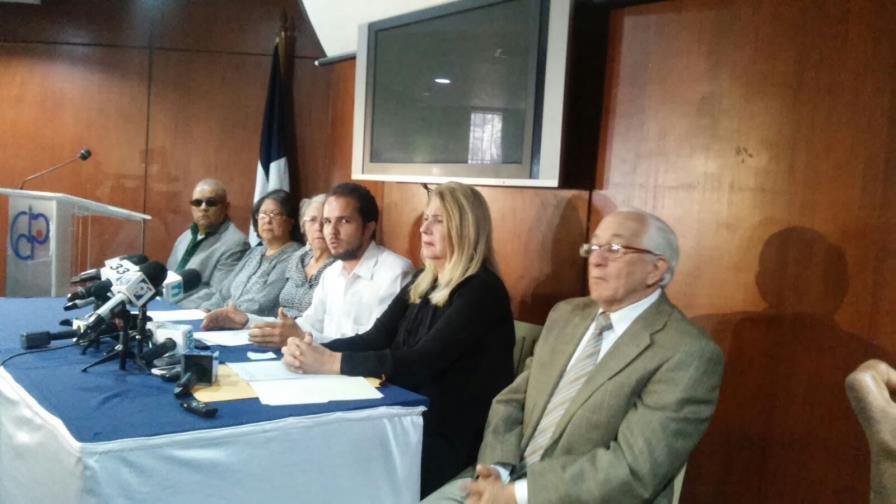 Familiares de Claudio Caamaño buscan establecer responsabilidades por su muerte