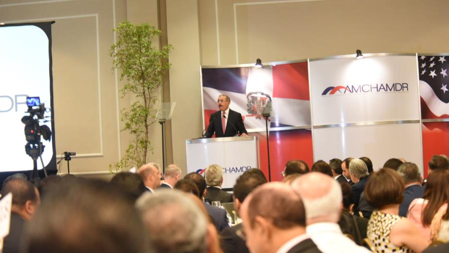 Danilo Medina dice que el país toma medidas en favor de la transparencia