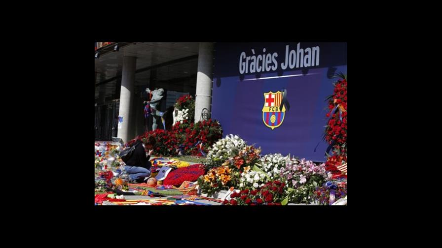 Iniesta: Barsa quiere dedicar el clásico a Cruyff 