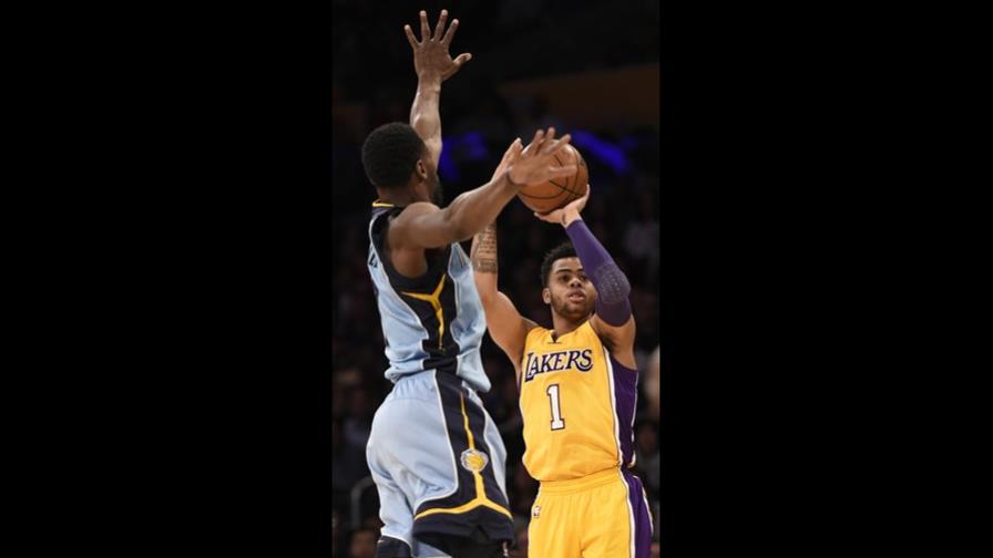 Video que Russell grabó de Young, otro bochorno de Lakers 