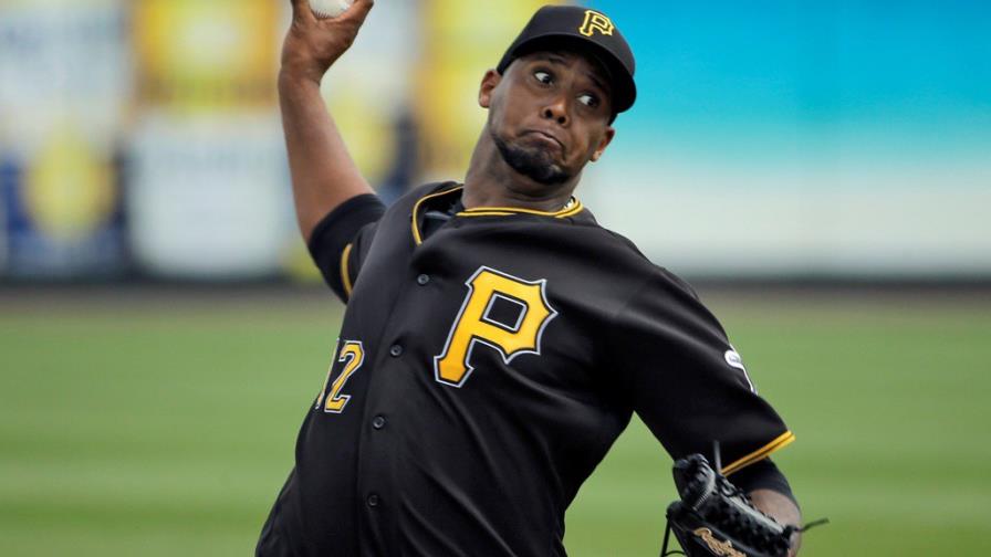 Juan Nicasio incluido en la rotación de los Piratas