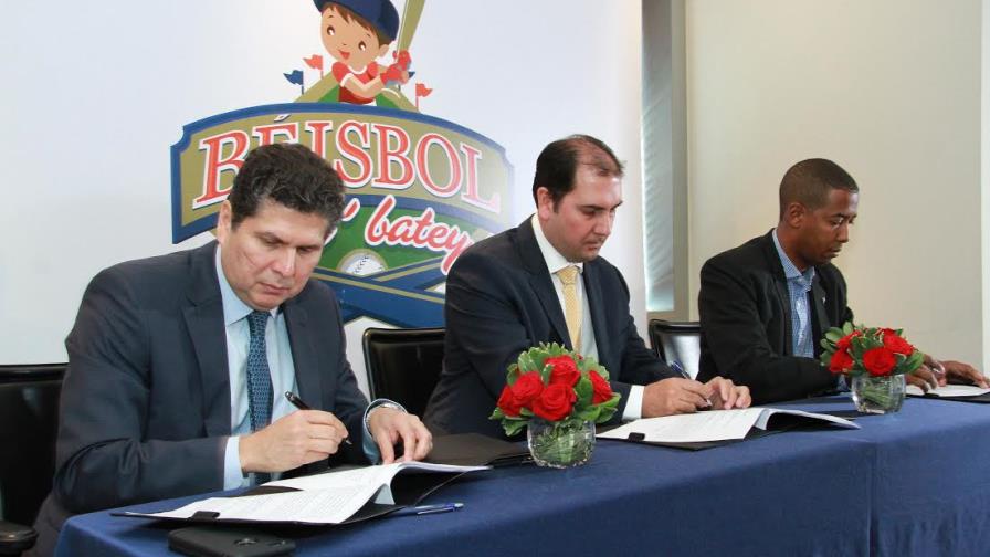 Presentan programa de formación deportiva para niños en bateyes