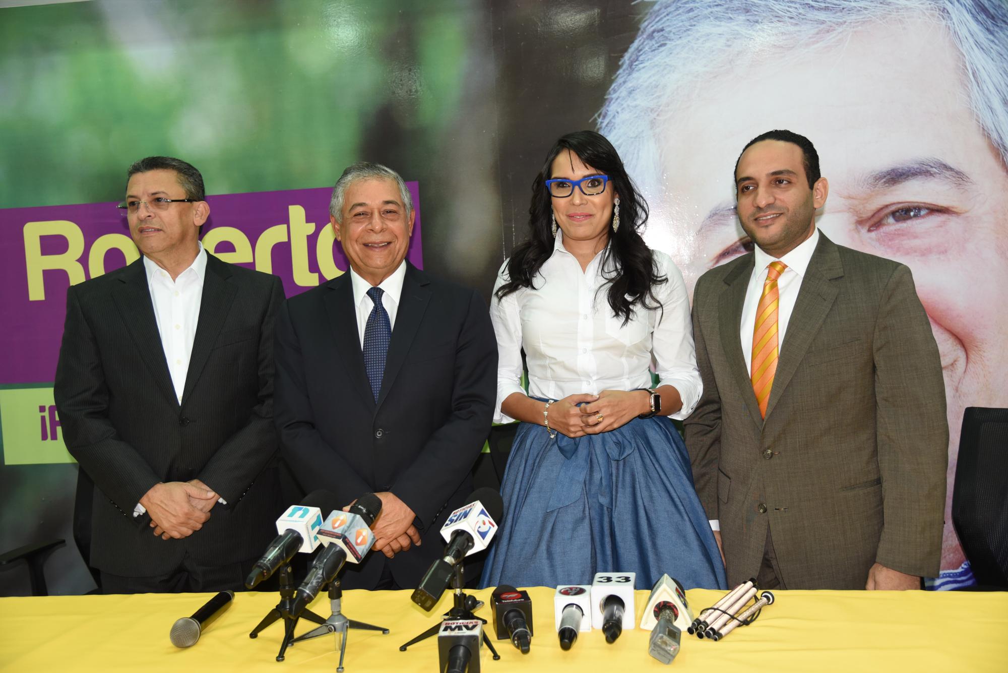 Luego de dar declaraciones a la prensa