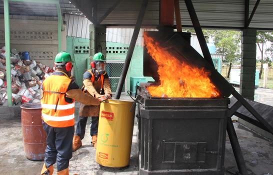 Pro Consumidor incauta productos vencidos y en mal estado en establecimientos comerciales