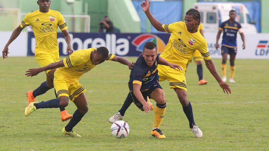 Pantoja y Moca reanudan este viernes la LDF en el Estadio Olímpico