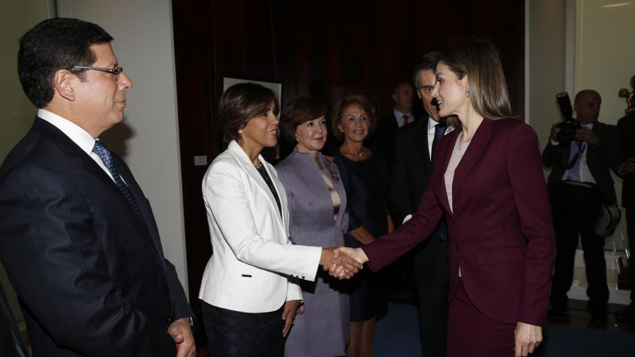 Reina Letizia en acto de las microfinanzas Reina Letizia en acto de las microfinanzas