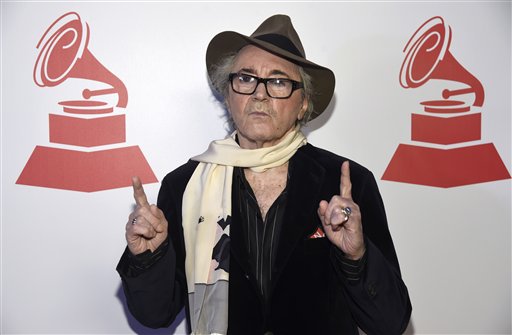 Imagen de archivo de Leandro “Gato” Barbieri a su llegada a la entrega de los premios Grammy por trayectoria musical, en el Ka Theater del Hotel MGM Grand en Las Vegas. 