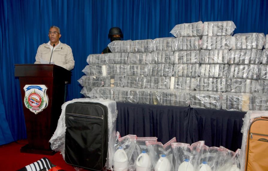 A la narcorruta Venezuela-República Dominicana le han confiscado 1,330 kilos de droga en lo que va de año
A redes con venezolanos les atribuyen 1,330 kilos este año 