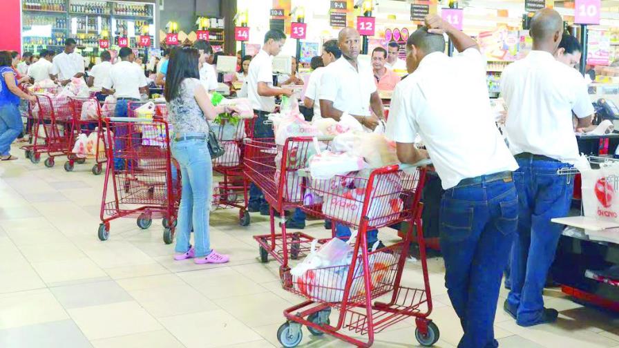 Menos de la mitad de la población del país tiene cuentas de ahorro Menos de la mitad de la población del país tiene cuentas de ahorro