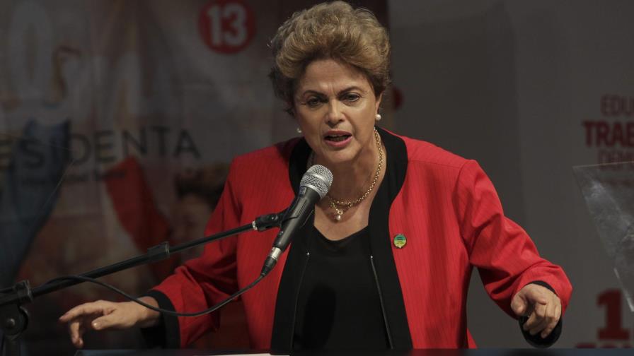 Rousseff dice que “jamás renunciará” luego de que diario pidiera su dimisión
