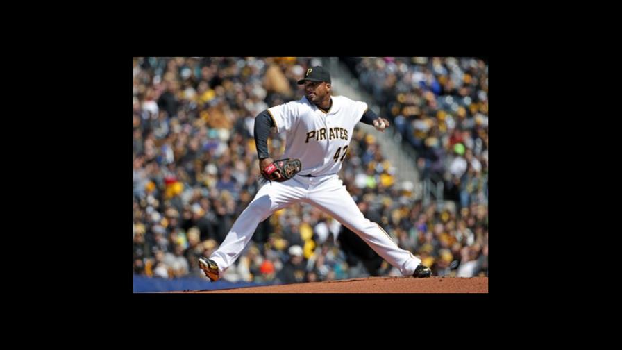 Francisco Liriano poncha a 10 en primer juego de la temporada 