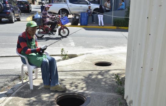 El peligro de filtrantes sin tapa en Ciudad Moderna El peligro de filtrantes sin tapa en Ciudad Moderna