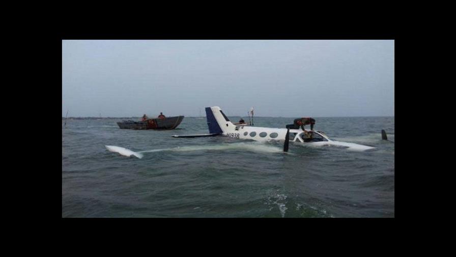 Avioneta que cayó en lago de Venezuela habría salido del aeropuerto El Higüero el viernes 