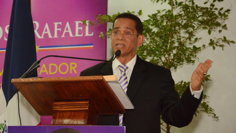 Senador José Rafael Vargas donará fondos de las dos exoneraciones a instituciones de Espaillat