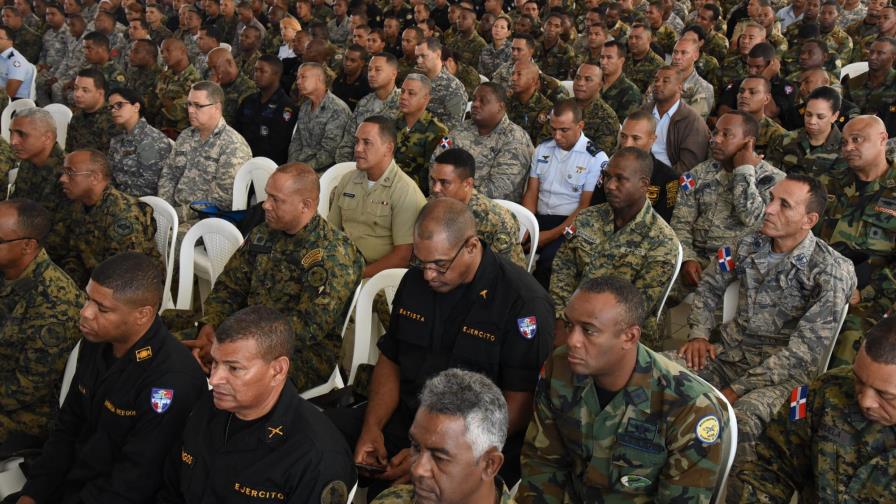 Ordenan incautar vehículos oficiales que se utilicen en actos políticos