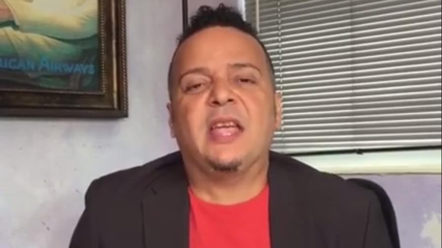 Exesposa de Roy Tavaré lo defiende; el artista dice que vendrá al país cuando resuelva unos asuntos con Migración