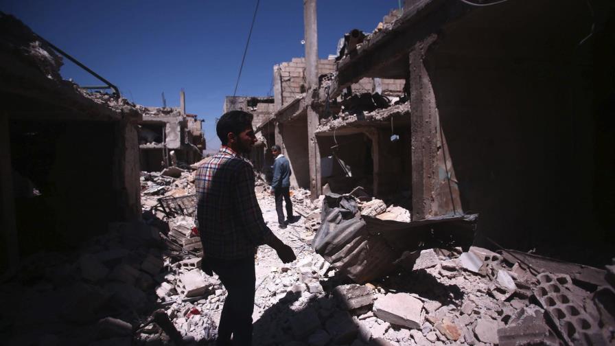 El Ejército abre nuevos frentes de guerra contra el EI en el centro de Siria