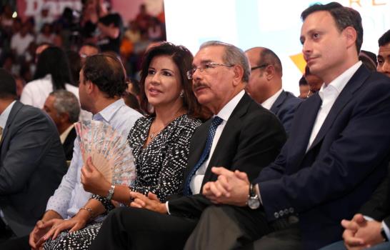 Danilo Medina presenta en Santiago proyecto República Digital