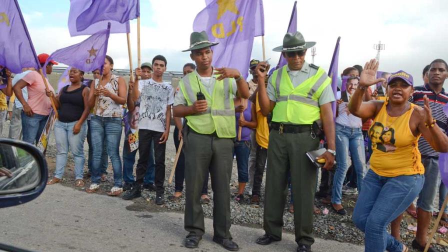 La campaña sucia entra      al debate en tramo final