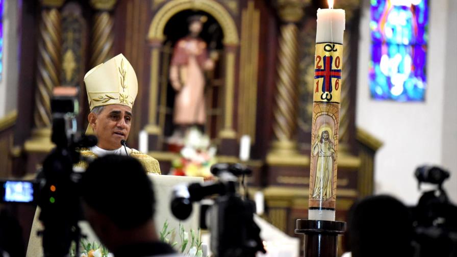 Arzobispo Freddy Bretón pide a los periodistas ceñirse a la verdad