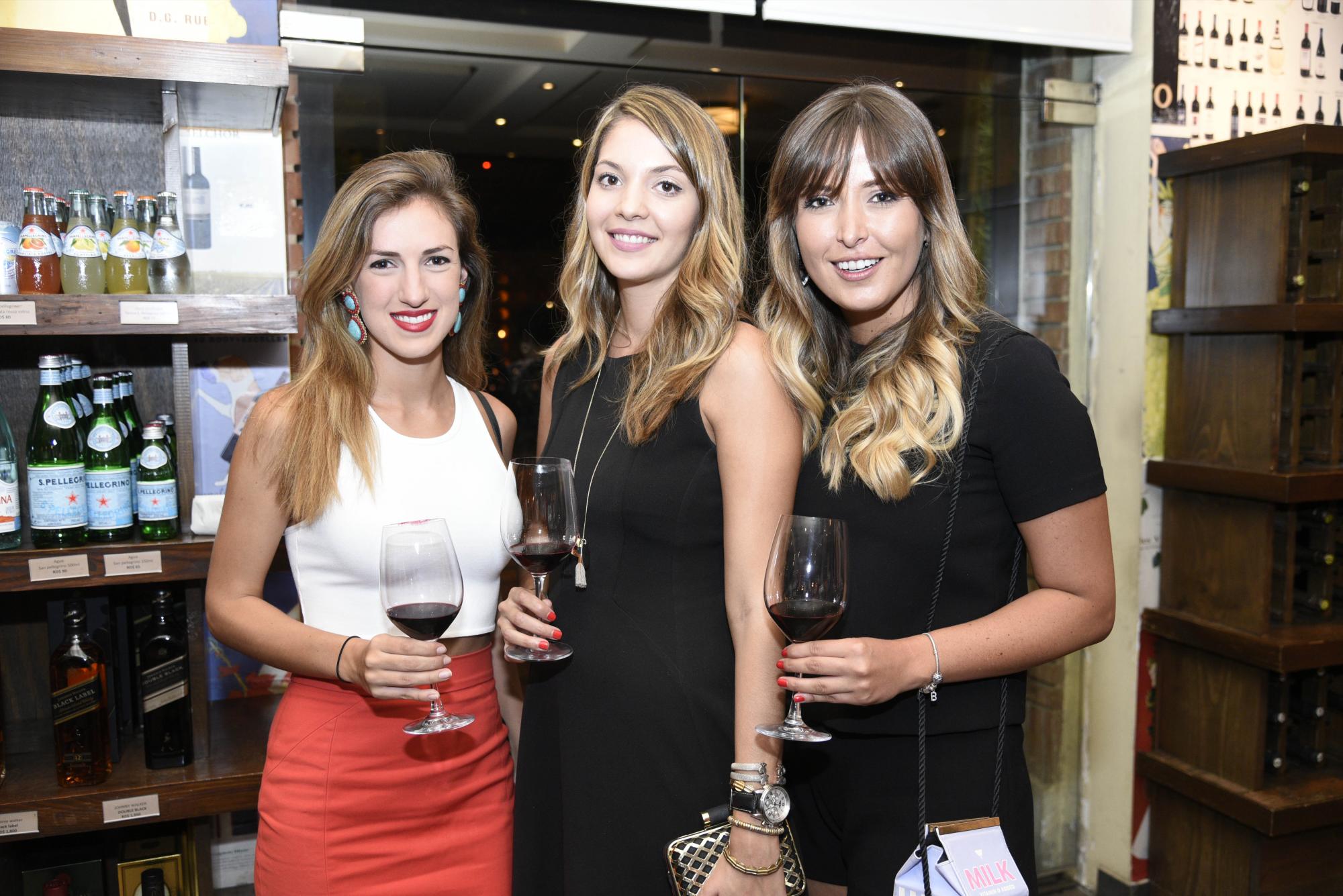 Mariana Alter, Kirshe Piñeiro y Begoña Goicochea.