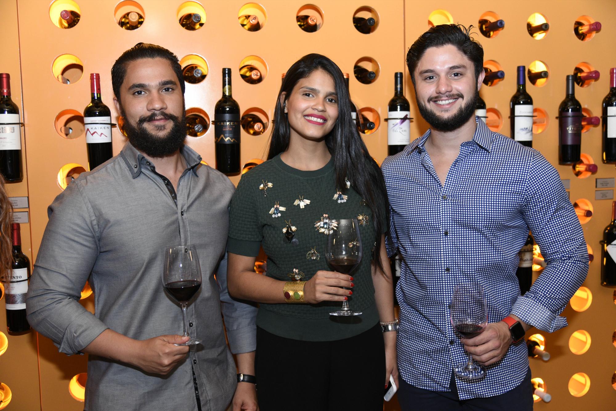 Luis Mejía, Maylé Vásquez y Eduardo Reyes.