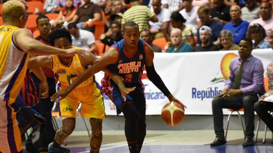 Pueblo Nuevo gana su segundo de la serie final al vencer al Gregorio Urbano Gilbert