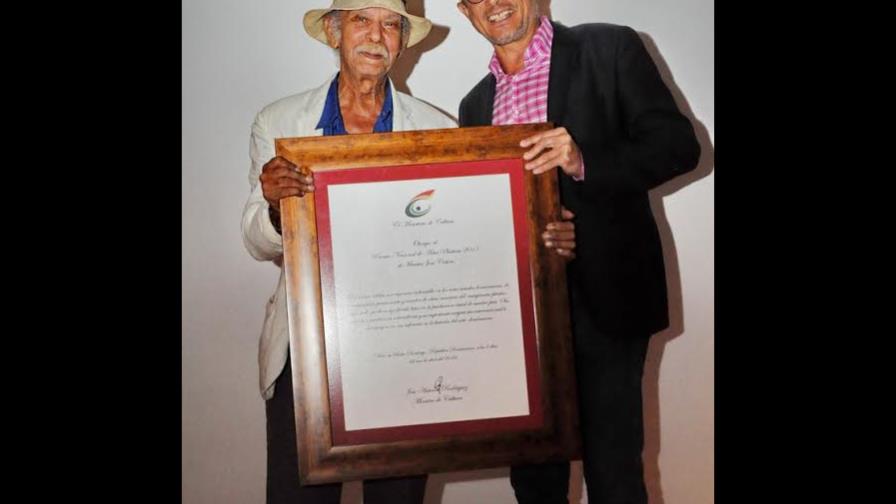 Ministerio de Cultura entrega Premio Nacional de Artes Plásticas 2015 a José Cestero