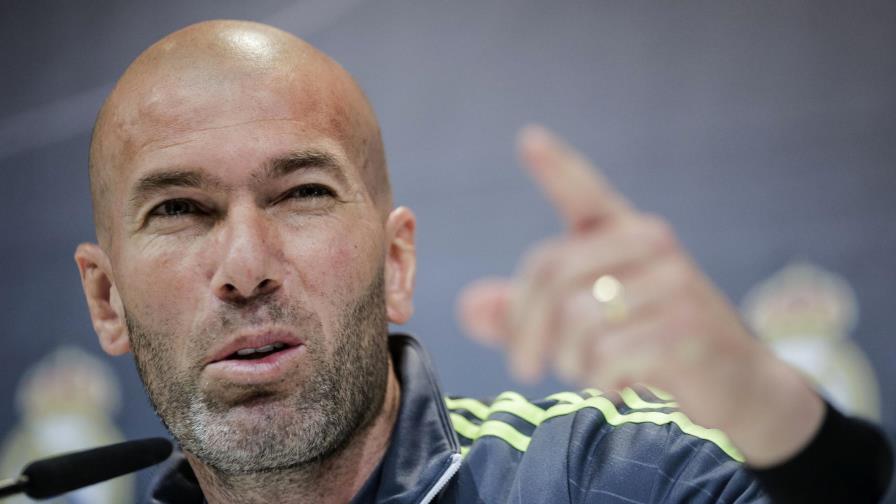 Del Camp Nou a Wolfsburgo, Zidane descubre la dura vida de entrenador