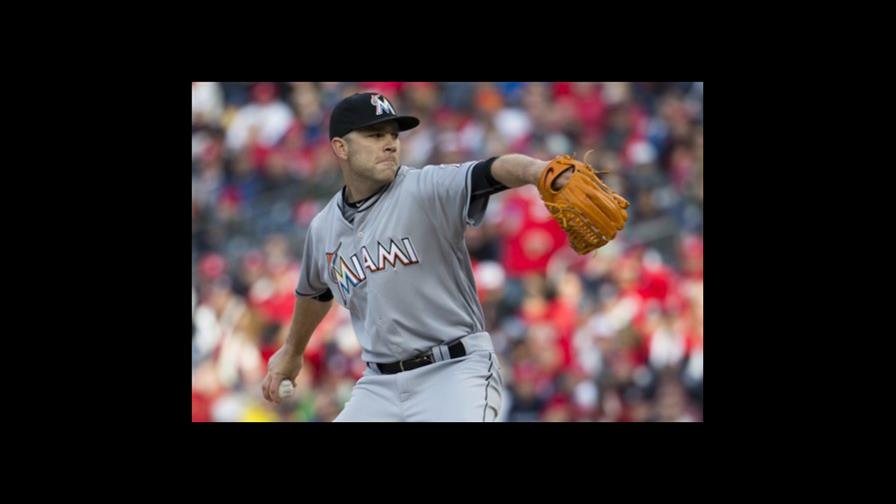 Phelps se luce en la loma y el plato en triunfo de Marlins 