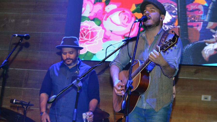 Pavel Núñez y Miguel Inzunza unen sus talentos en gira nacional