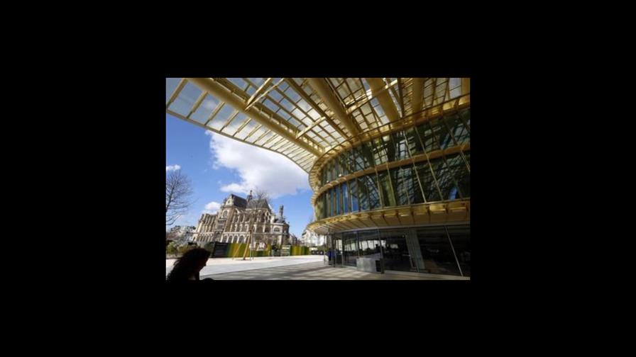 Aumenta turismo a Francia a pesar de ataques Aumenta turismo a Francia a pesar de ataques