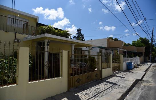 Vecinos de la Urbanización San Gerónimo exigen títulos de propiedad de viviendas que pagaron