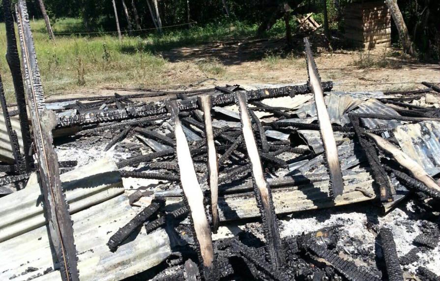 Familia Llort Rosario pide detener invasión y vandalismo en sus tierras