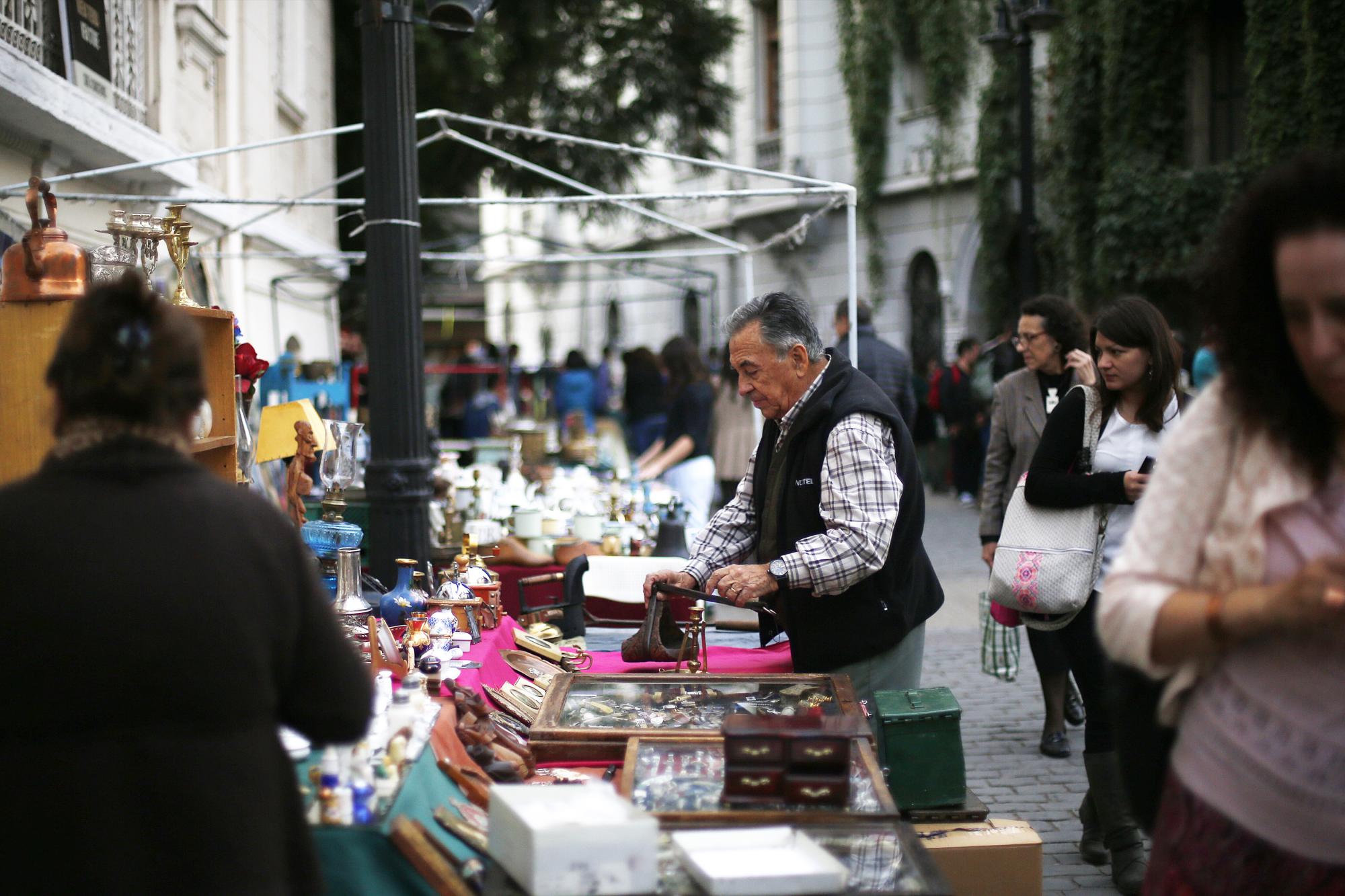  El barrio de Lastarria-Bellas Artes, ubicado en pleno centro de Santiago, ha ido transformándose en los últimos años en el rincón más bohemio de Chile