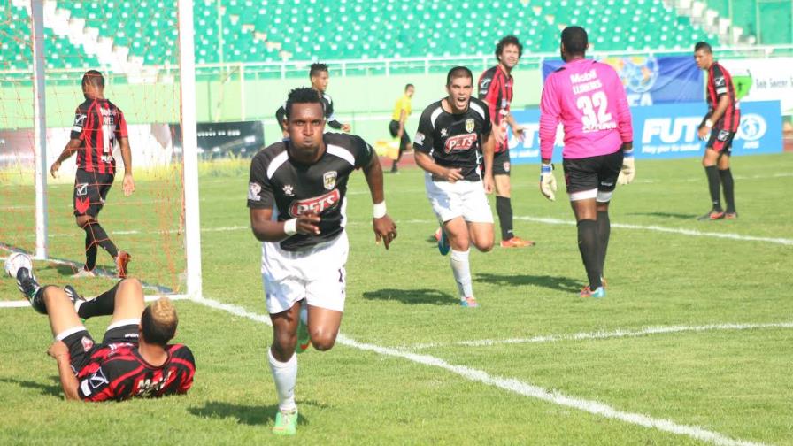 Barcelona Atlético sigue invicto; Moca FC vence a Bauger FC