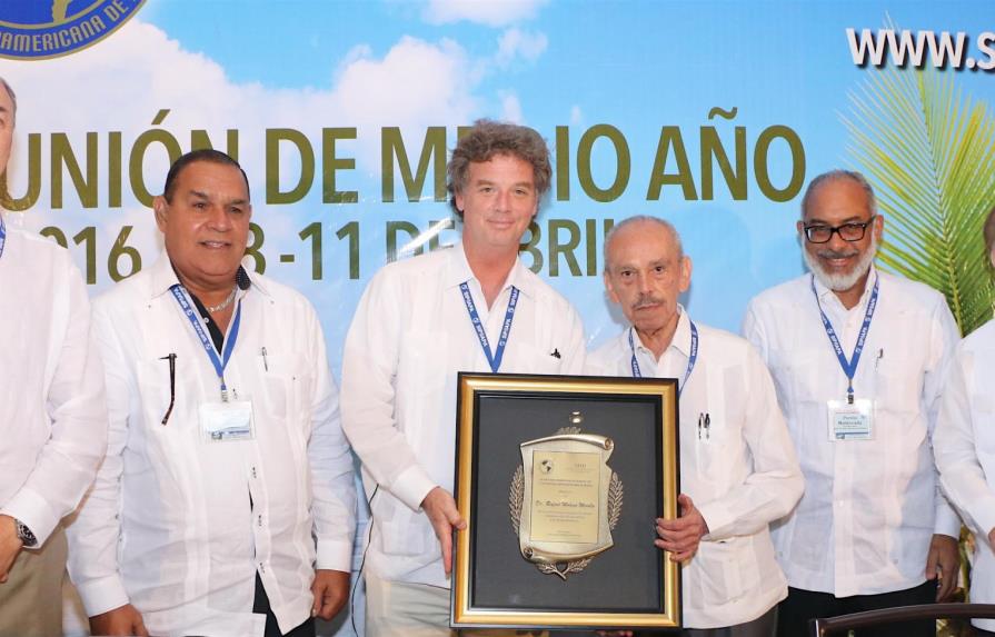 SIP y Sociedad Dominicana de Diarios reconocen labor periodística de Rafael Molina Morillo