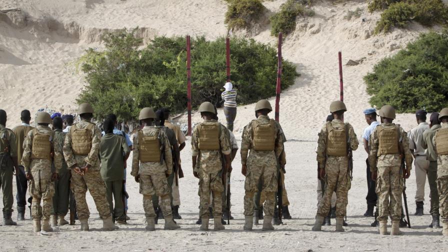 Gobierno somalí ejecuta periodista acusado de participar en muertes de seis de sus colegas