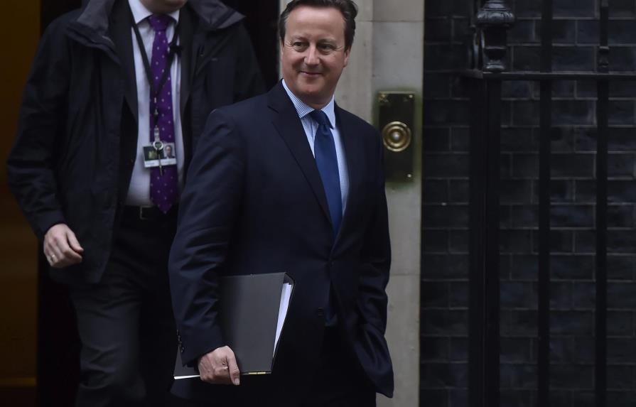 Cameron combate la polémica con nuevas medidas contra la evasión